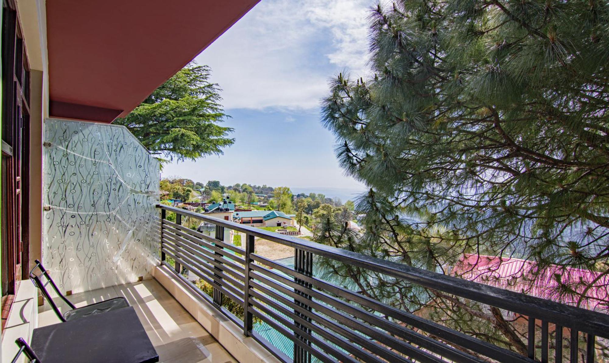 Treebo Roshan House With Valley View McLeod Ganj Exteriör bild