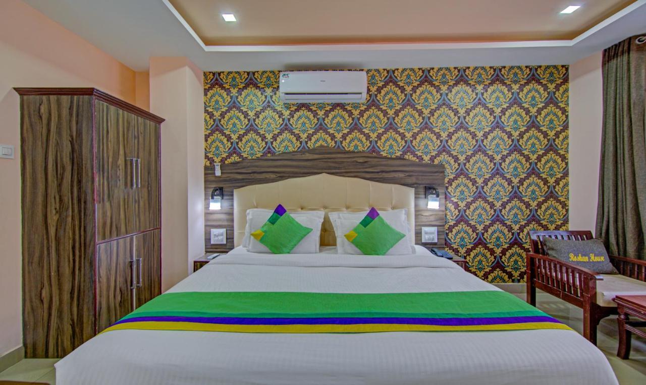 Treebo Roshan House With Valley View McLeod Ganj Exteriör bild